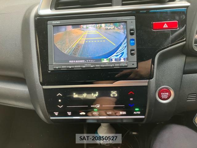 Honda FIT 2016-05 8877578-14