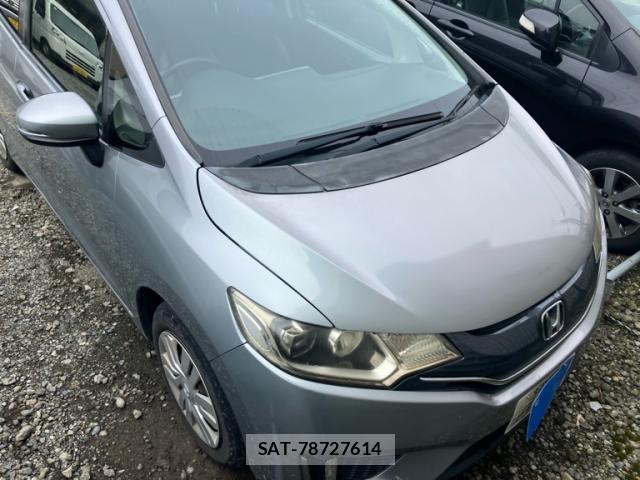 Honda FIT 2014-01 8877962-1
