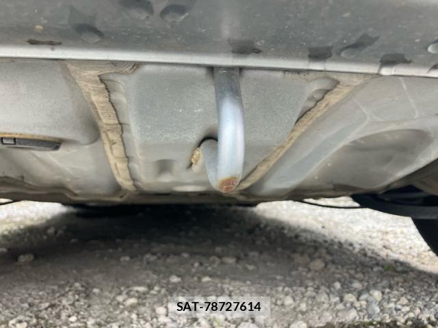 Honda FIT 2014-01 8877962-3
