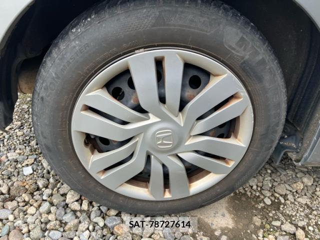 Honda FIT 2014-01 8877962-5