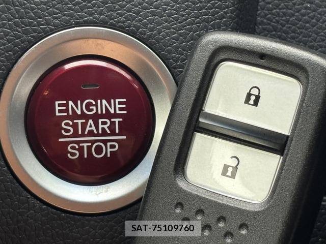 Honda FIT 2014-08 8877997-5
