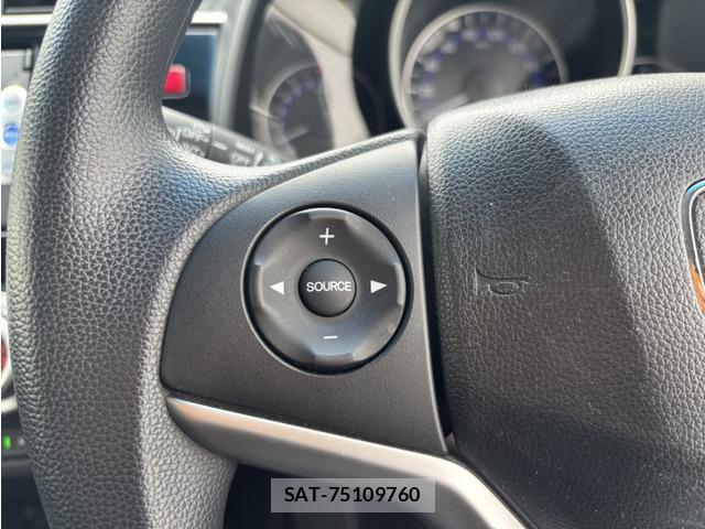 Honda FIT 2014-08 8877997-9