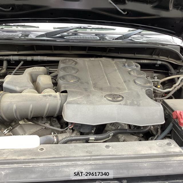 Toyota FJ CRUISER 2013-11 8876466-10