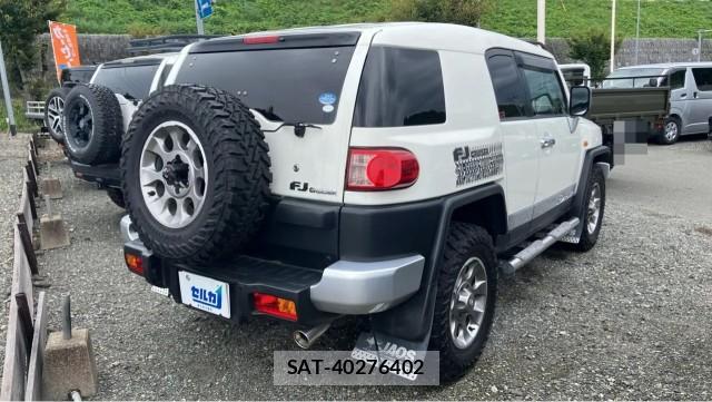 Toyota FJ CRUISER 2012-01 8877170-12