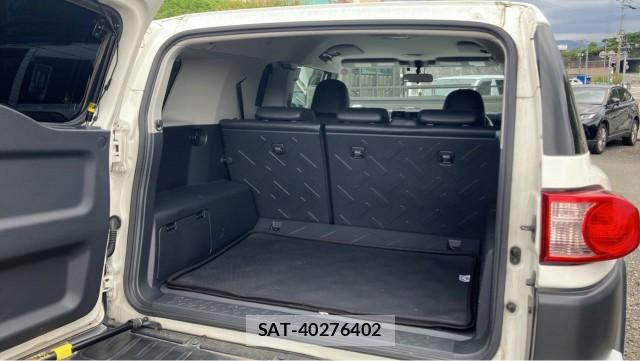 Toyota FJ CRUISER 2012-01 8877170-17