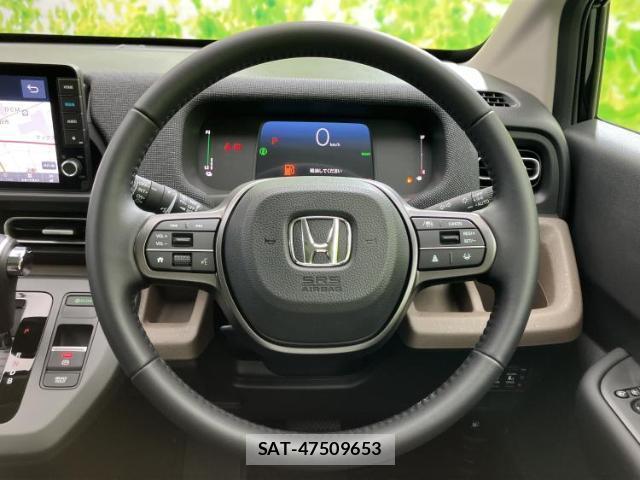 Honda FREED HYBRID 2026-05 8877013-14