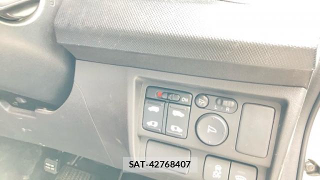 Honda FREED SPIKE 2012-05 8877010-6