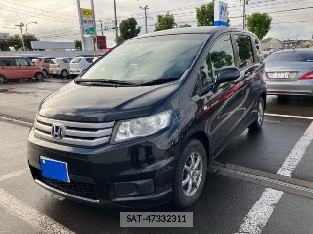 Honda FREED SPIKE 2013-02 8876546-1