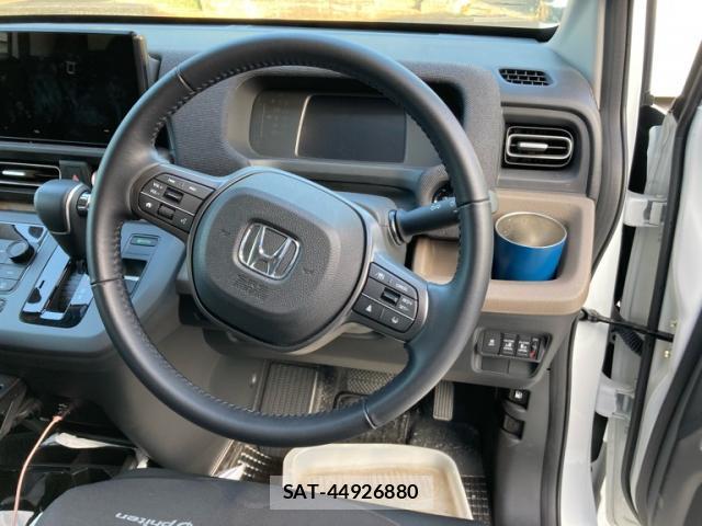 Honda FREED 2025-03 8876291-18
