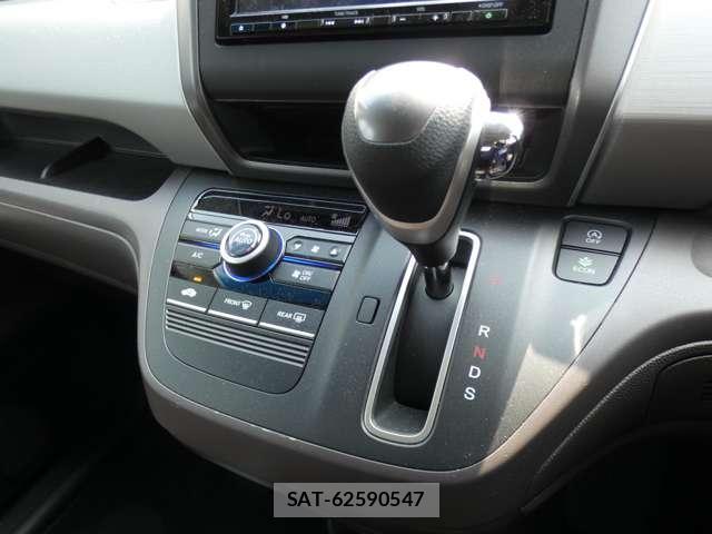Honda FREED 2022-04 8876469-3