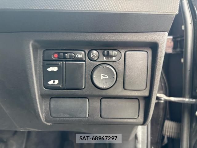 Honda FREED 2009-11 8877397-15