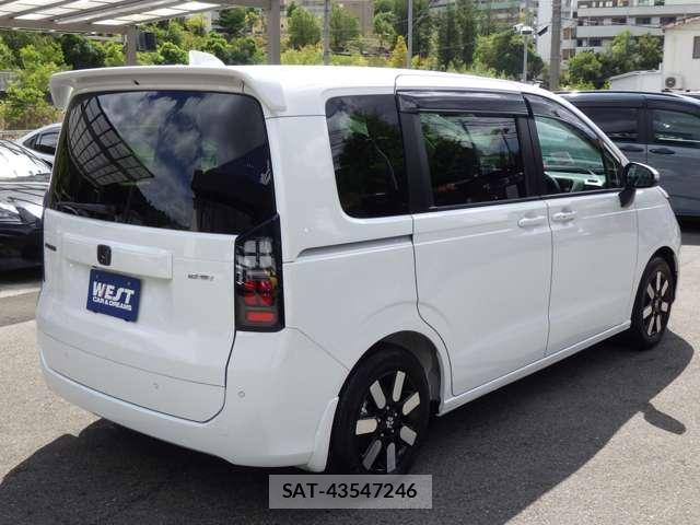 Honda FREED 2025-10 8877528-1