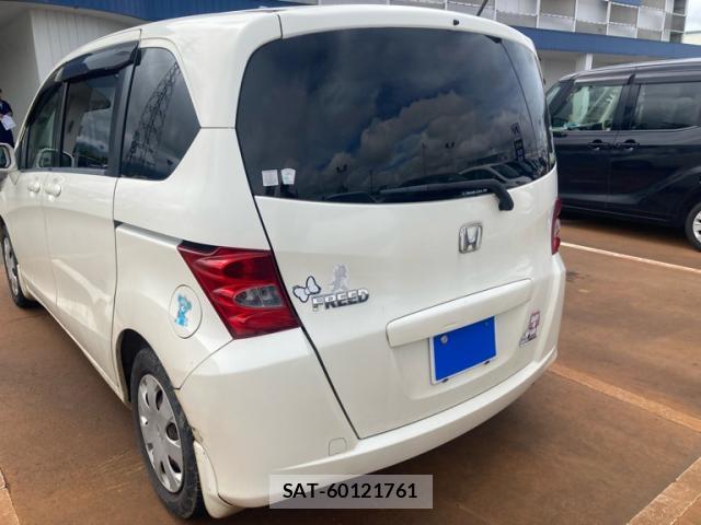 Honda FREED 2009-12 8877831-13
