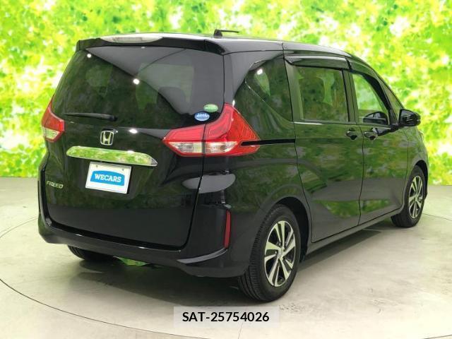 Honda FREED 2017-06 8878087-2