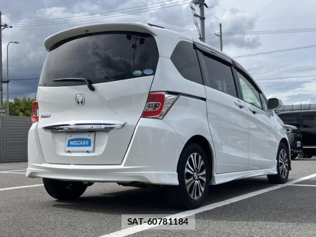 Honda FREED 2015-09 8878410-2