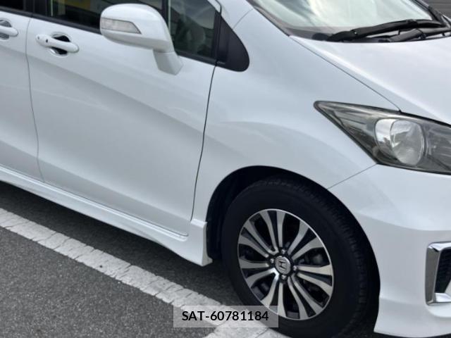 Honda FREED 2015-09 8878410-3