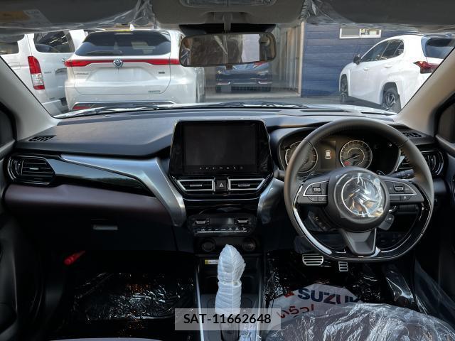 Suzuki Fronx 2024-10 8878016-2