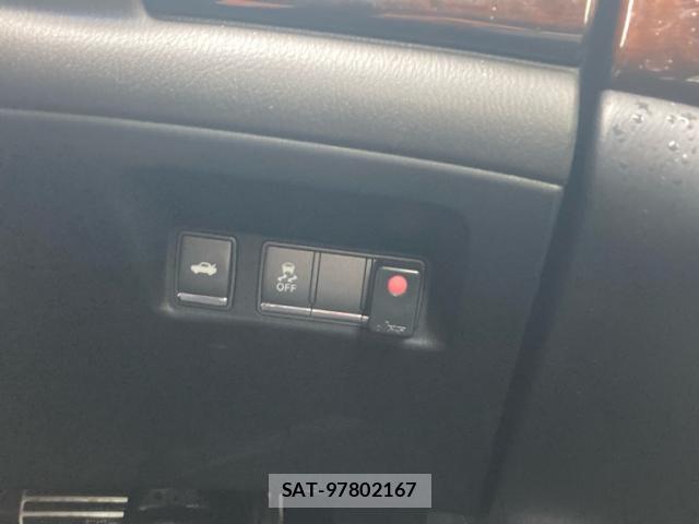 Nissan FUGA 2010-05 8876502-11