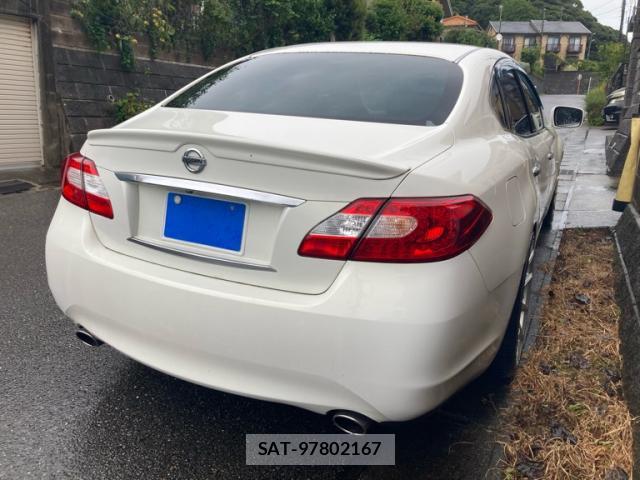 Nissan FUGA 2010-05 8876502-4