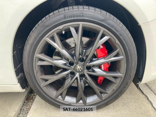 Maserati GHIBLI 2020-04 8876026-12