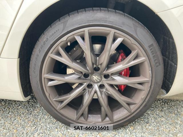 Maserati GHIBLI 2020-04 8876026-4