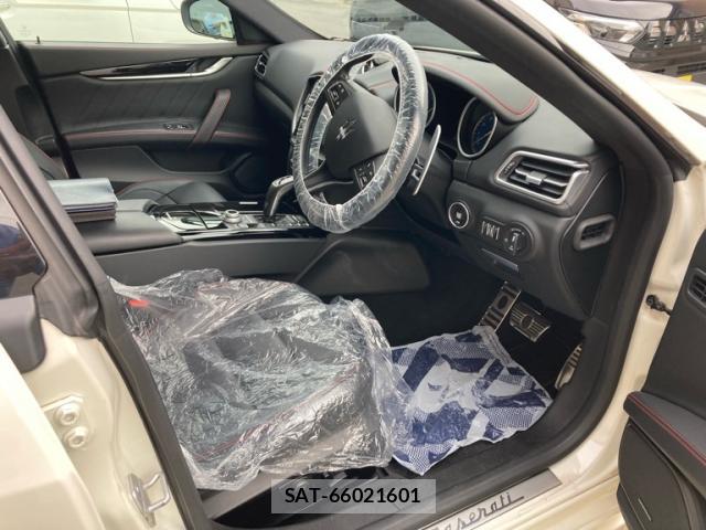 Maserati GHIBLI 2020-04 8876026-6