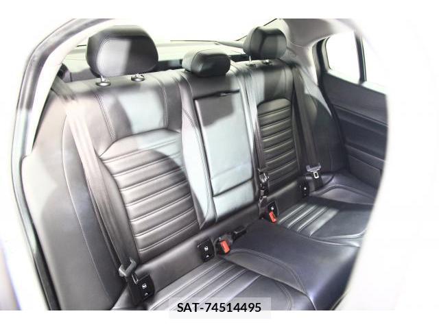 ALFA ROMEO Giulia 2017-09 8875939-15