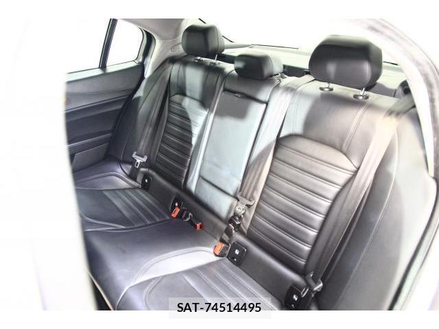 ALFA ROMEO Giulia 2017-09 8875939-16
