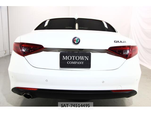 ALFA ROMEO Giulia 2017-09 8875939-2