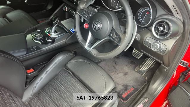 ALFA ROMEO Giulia 2019-11 8876285-9