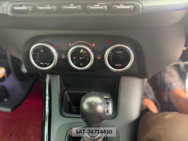 ALFA ROMEO GIULIETTA 2014-01 8876344-15
