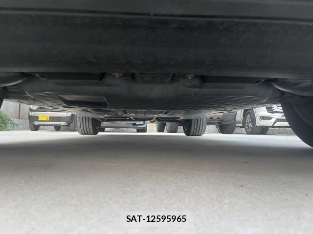 Mercedes Benz GLC-CLASS 2017-11 8876136-19