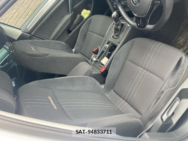 VolksWagen GOLF ALLTRACK 2018-06 8877834-17