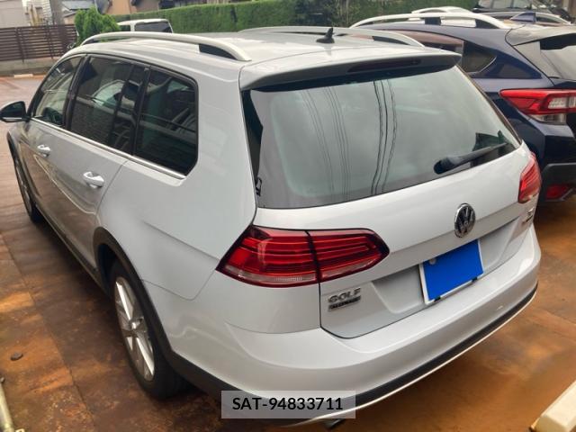 VolksWagen GOLF ALLTRACK 2018-06 8877834-5