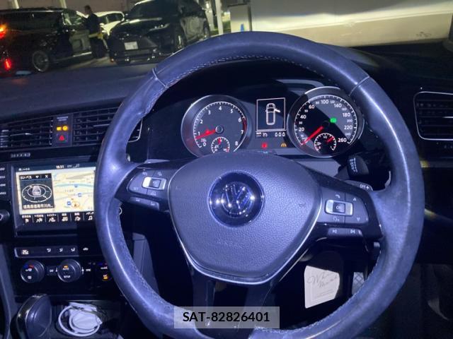 VolksWagen GOLF VARIANT 2014-03 8876637-16