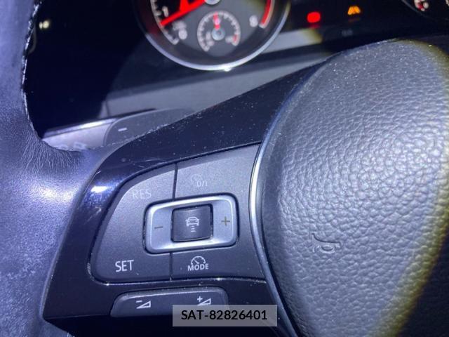VolksWagen GOLF VARIANT 2014-03 8876637-18