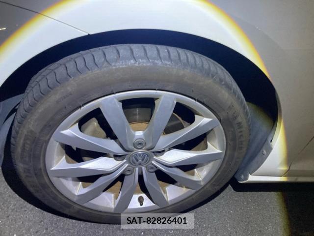 VolksWagen GOLF VARIANT 2014-03 8876637-3