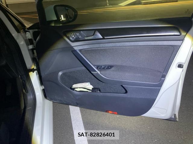 VolksWagen GOLF VARIANT 2014-03 8876637-8