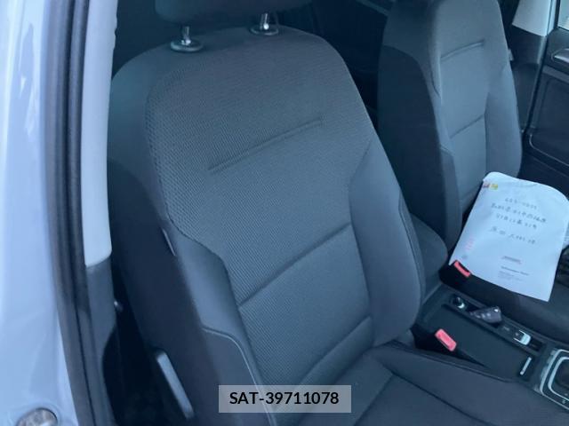 VolksWagen GOLF VARIANT 2018-02 8876742-10