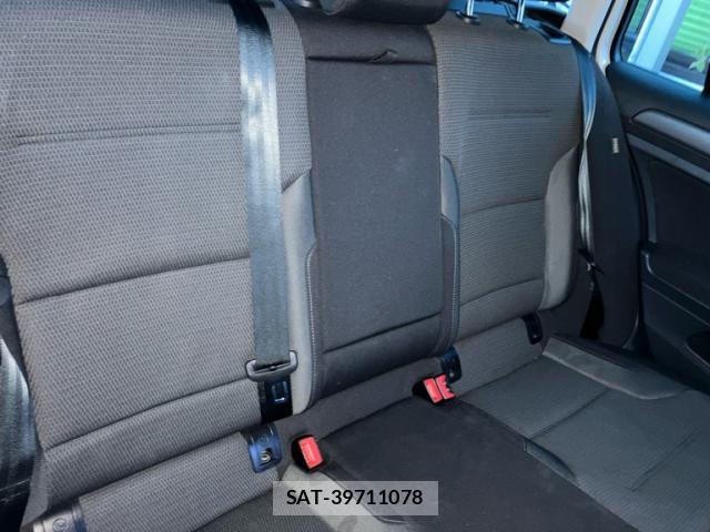 VolksWagen GOLF VARIANT 2018-02 8876742-11