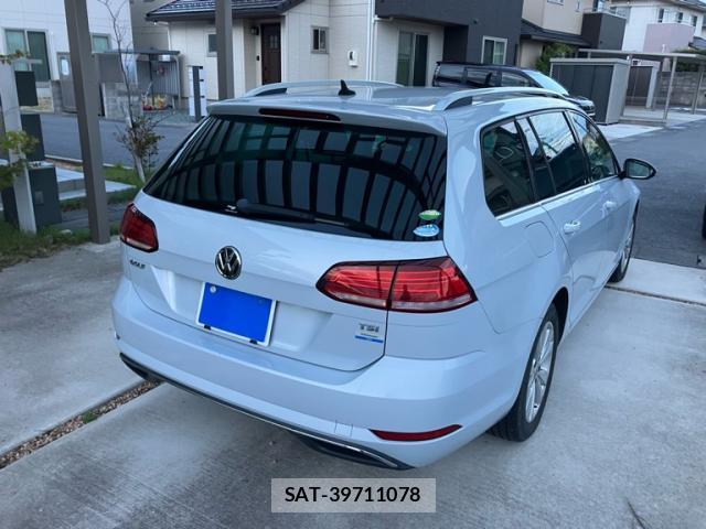 VolksWagen GOLF VARIANT 2018-02 8876742-2