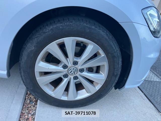 VolksWagen GOLF VARIANT 2018-02 8876742-4
