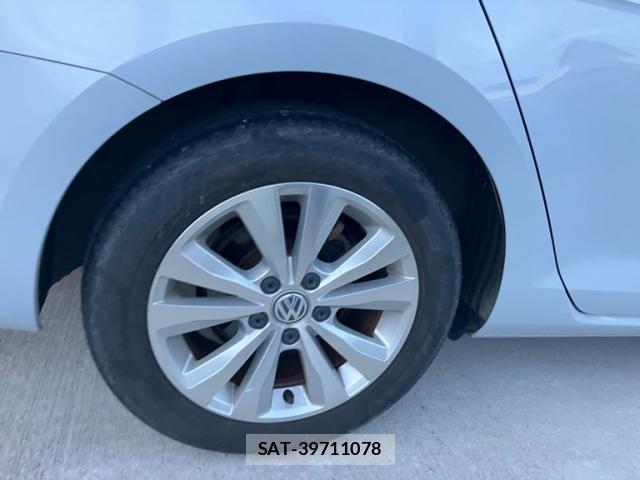 VolksWagen GOLF VARIANT 2018-02 8876742-5