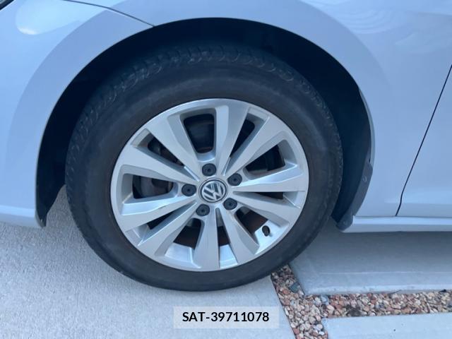 VolksWagen GOLF VARIANT 2018-02 8876742-7