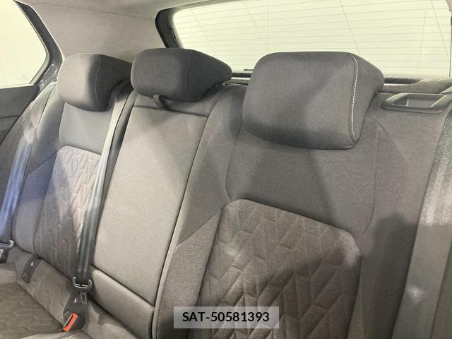 VolksWagen GOLF 2025-03 8874930-14