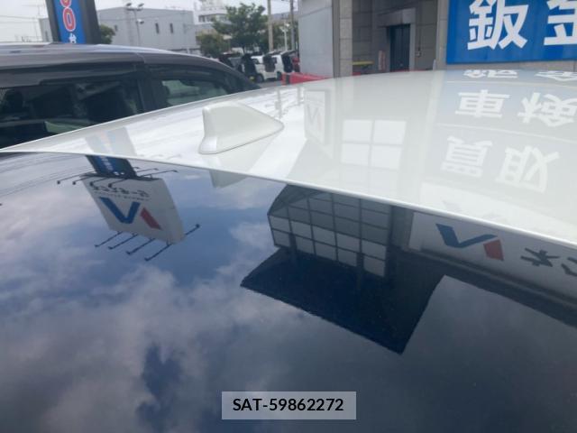 Toyota HARRIER HYBRID 2018-02 8876161-6