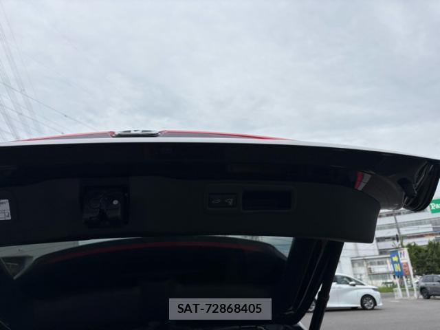 Toyota HARRIER HYBRID 2023-10 8876335-9