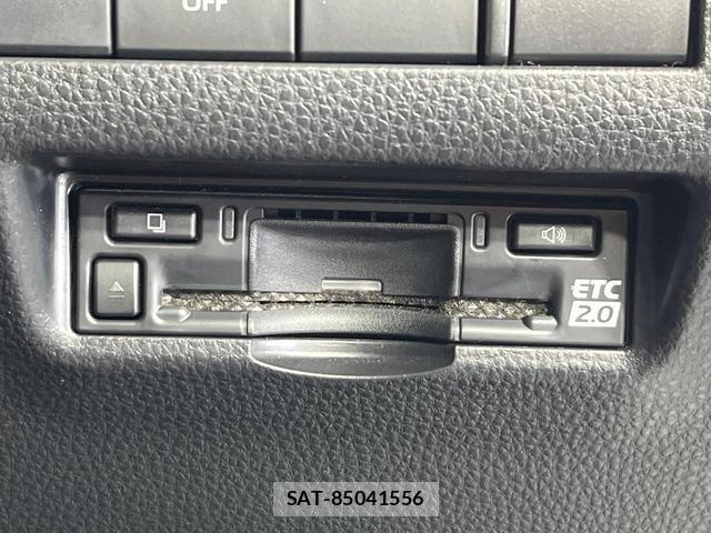 Toyota HARRIER HYBRID 2023-12 8876675-5