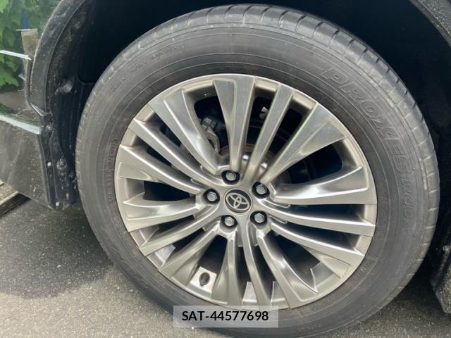 Toyota HARRIER HYBRID 2022-04 8877429-9