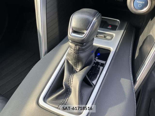 Toyota HARRIER HYBRID 2020-10 8877942-17